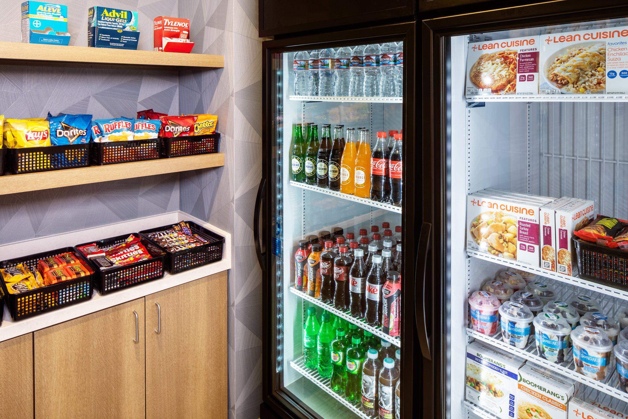 Фото Holiday Inn Express and Suites Los Alamos Entrada Park