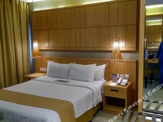 Фото Golden Tulip Balikpapan Hotel & Suites