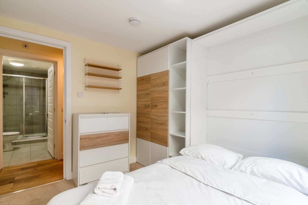 Фото Fantastic Central Brixton Flat for up to 6 Guests