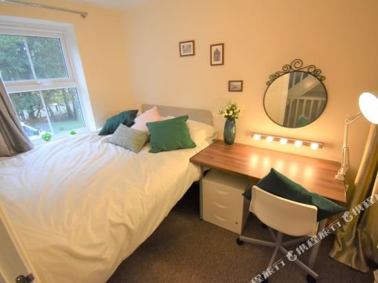 Фото Warwick Home Downey Birch