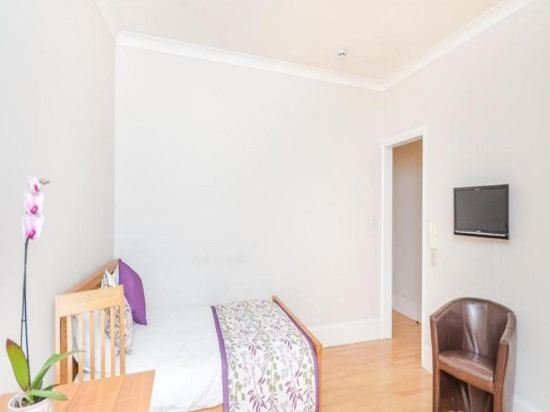 Фото Alexander Apartments