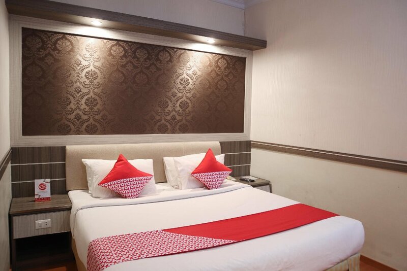 Гостиница Oyo 742 Mona Plaza Hotel в Паканбару