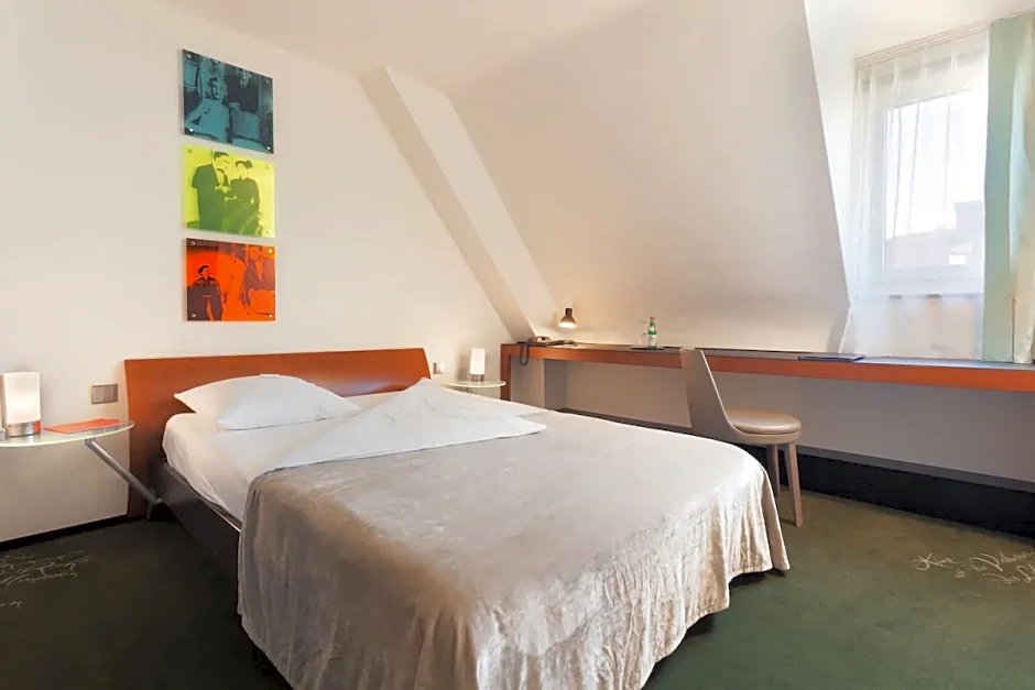 Фото Zurich Swiss Chocolate by Fassbind