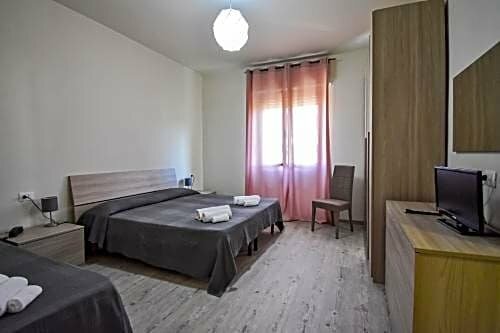 Гостиница Hotel La Pineta Marina di Carrara