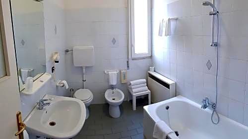 Фото Hotel Terme di Castel San Pietro