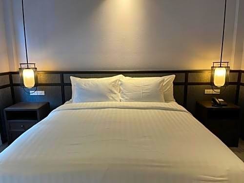 Фото The Pe La Resort, Phuket