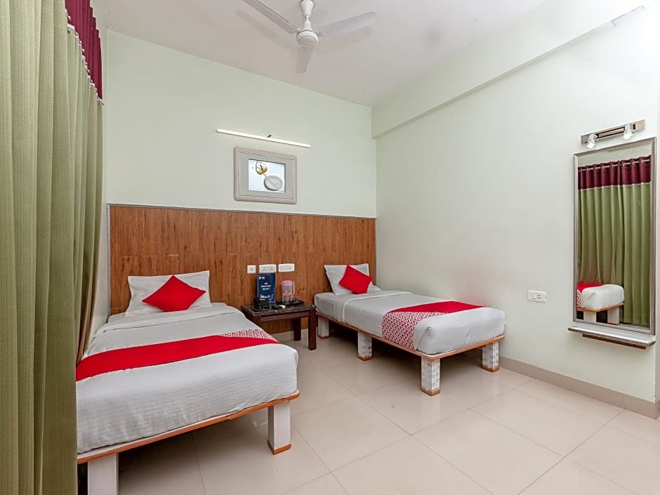 Фото Lotels Hotel