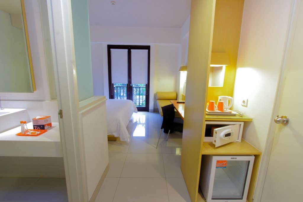 Фото Harris Hotel Kuta Tuban Bali