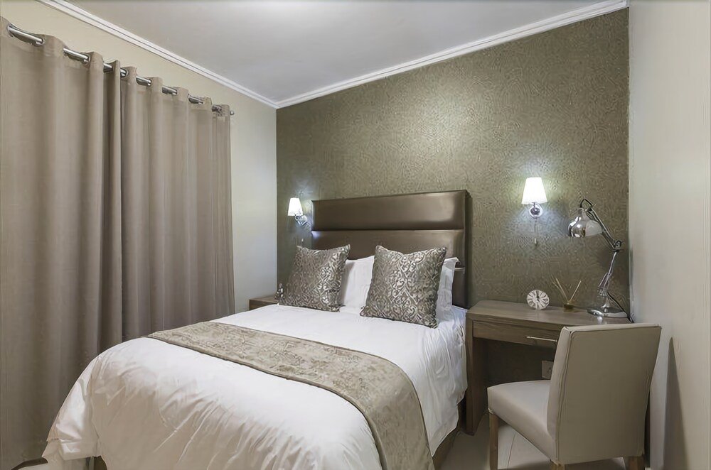 Фото Savannah Park Luxury Apartments