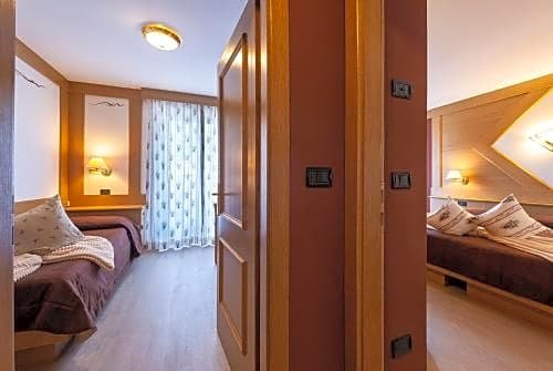 Фото Hotel La Serenella