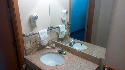 Фото Sunrise Inn Hotel