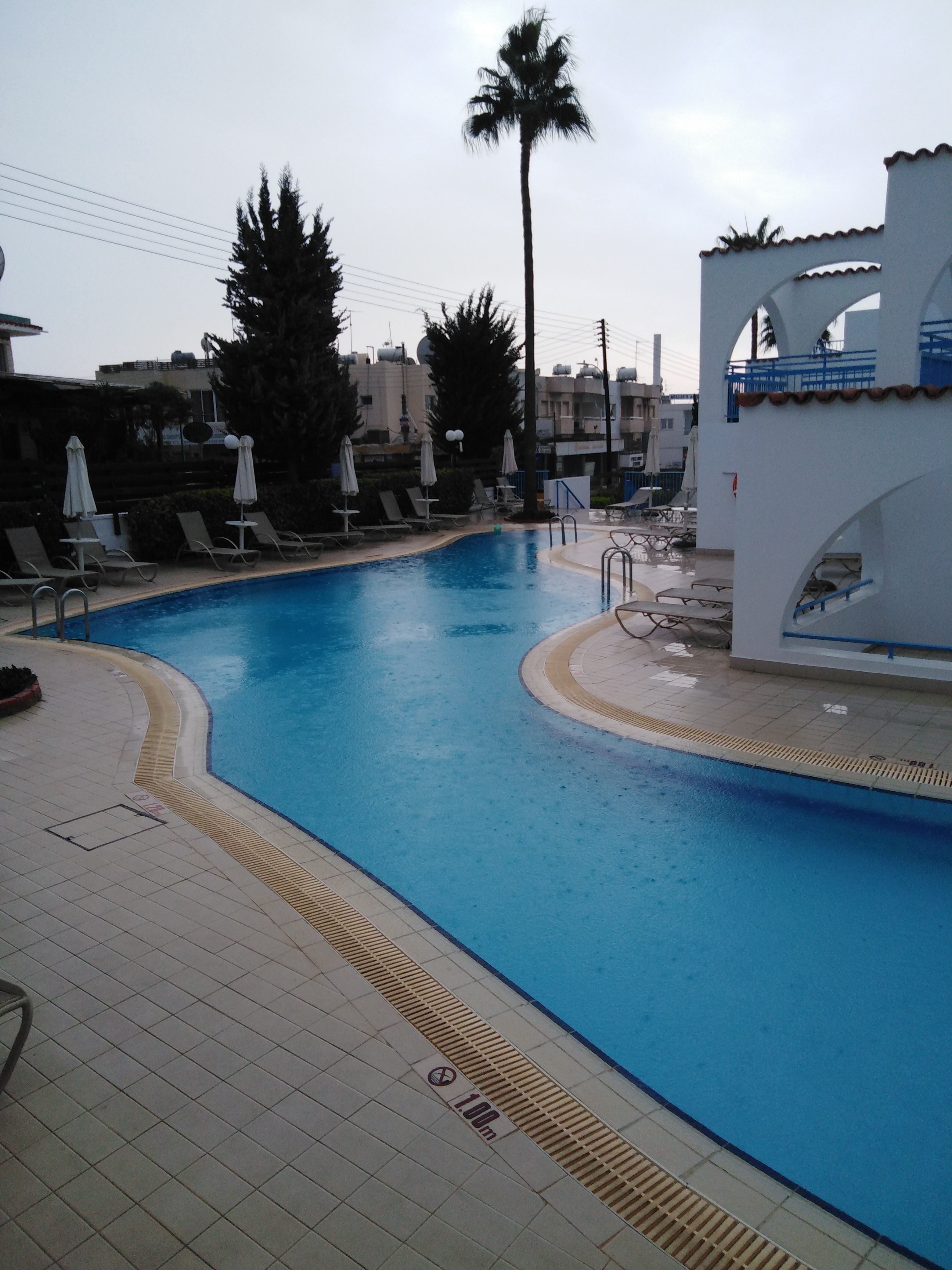 Фото Petrosana Hotel Apts