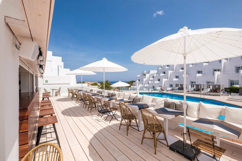 Гостиница Paradise Beach Club Apts