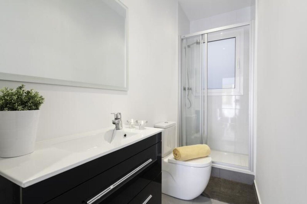 Фото Enjoybcn Gaudi Apartments