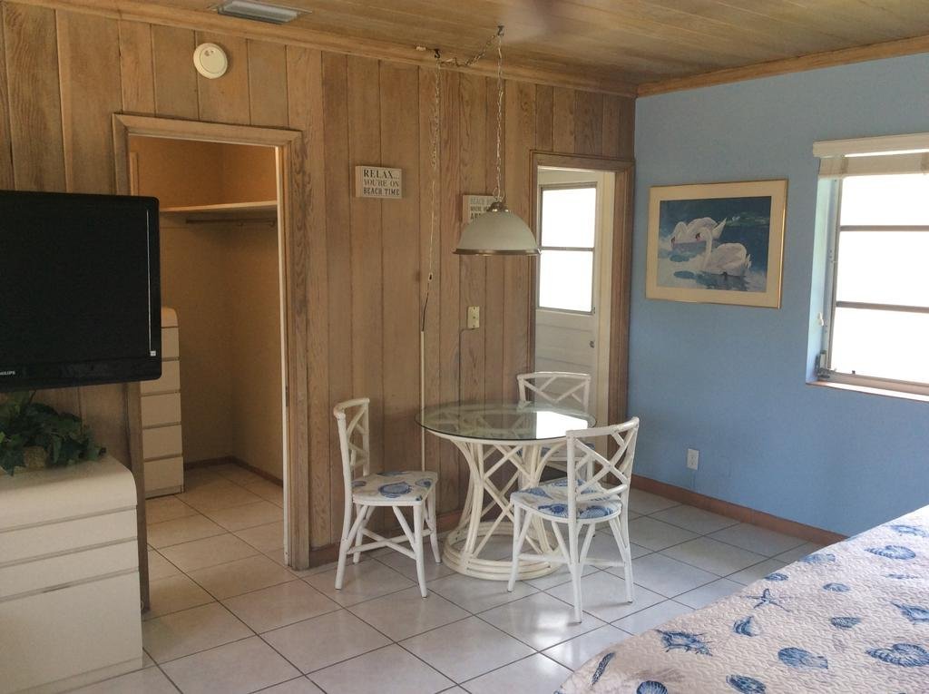 Фото The Grove Beach Condominiums