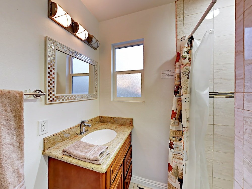 Фото 279 Eureka Drive Home 3 Bedrooms 3 Bathrooms Home