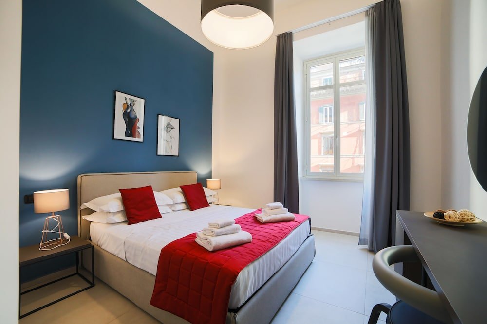 Фото Bespoke Luxury Suites and Apartments