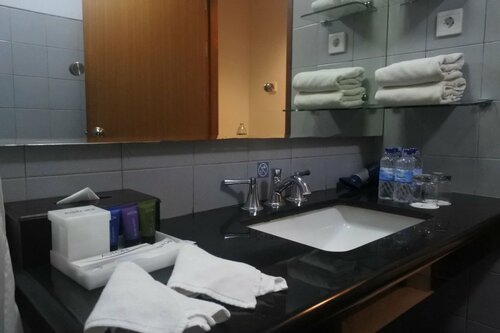 Гостиница Aston Ketapang City Hotel в Кетапанге