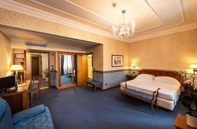 Фото Strozzi Palace Hotel