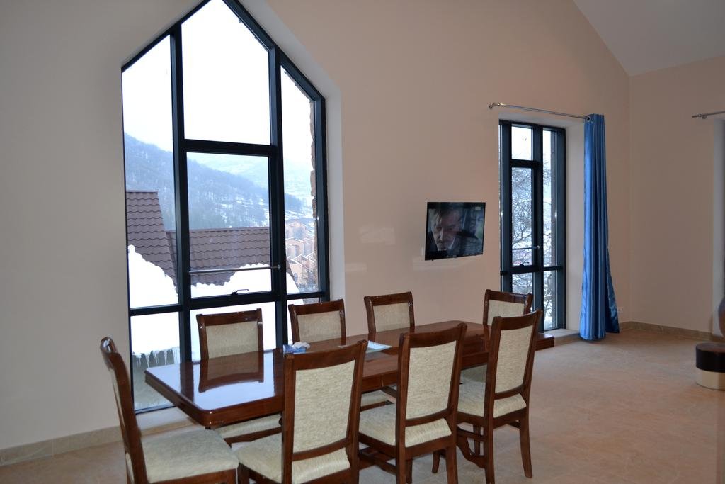 Фото Вилլадзор