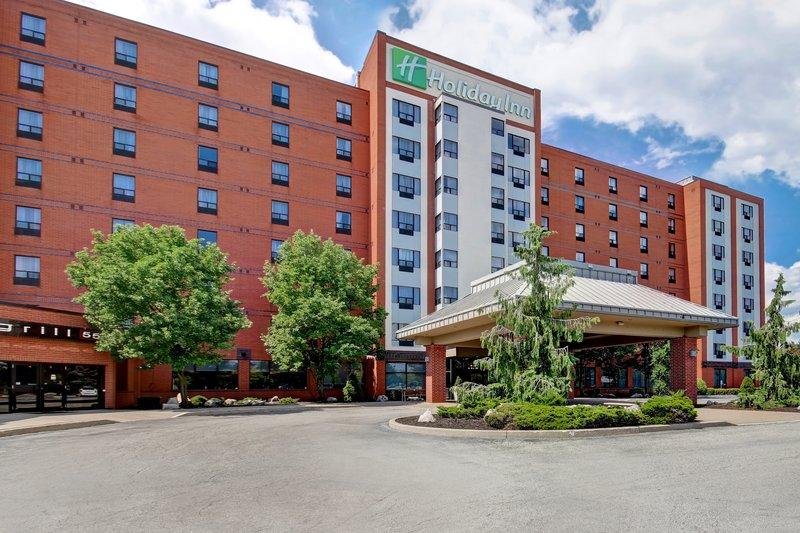 Фото Holiday Inn & Suites Windsor Ambassador Bridge, an Ihg Hotel