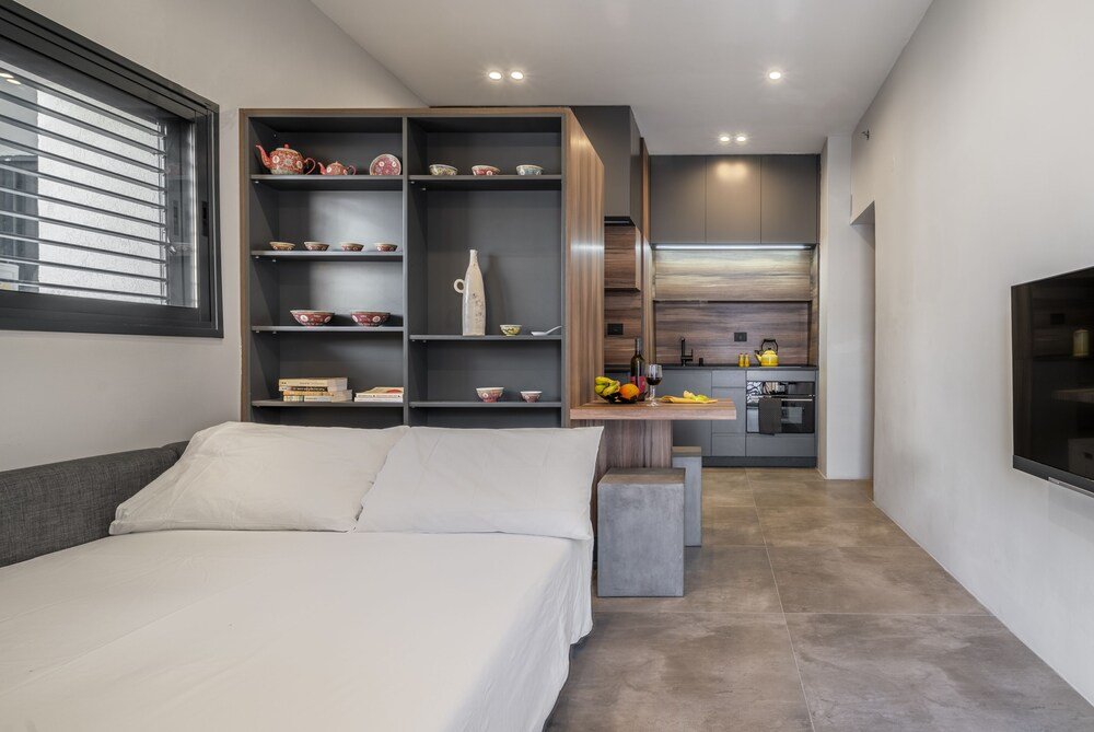 Фото Studio Apt W Balcony Close to The Beach