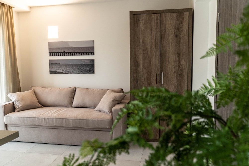 Фото Hotel Pontemare