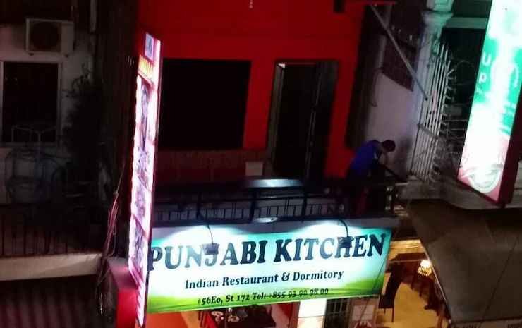 Фото East & West Dormitory And Guesthouse