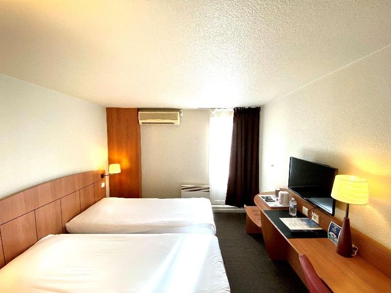 Фото Kyriad Montargis - Amilly