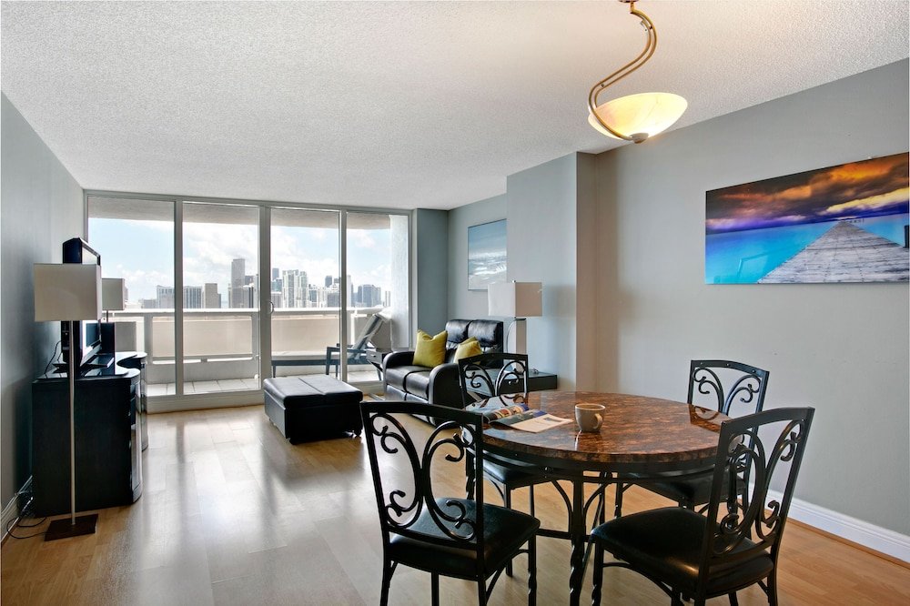 Фото Bayfront Gem With Balcony and Pool