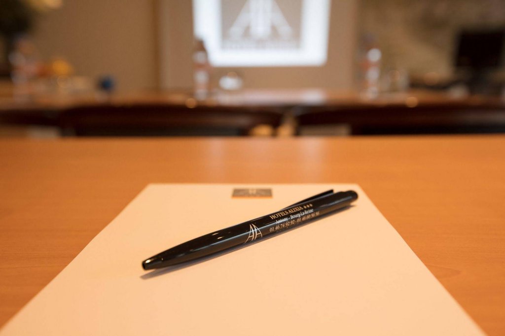 Фото Hôtel Montbriand Antony