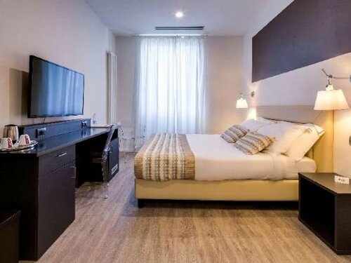 Внешний вид отеля Best Western Plus Royal Superga Hotel в Кунео, фото 3