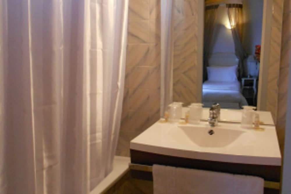 Фото Hôtel Médieval