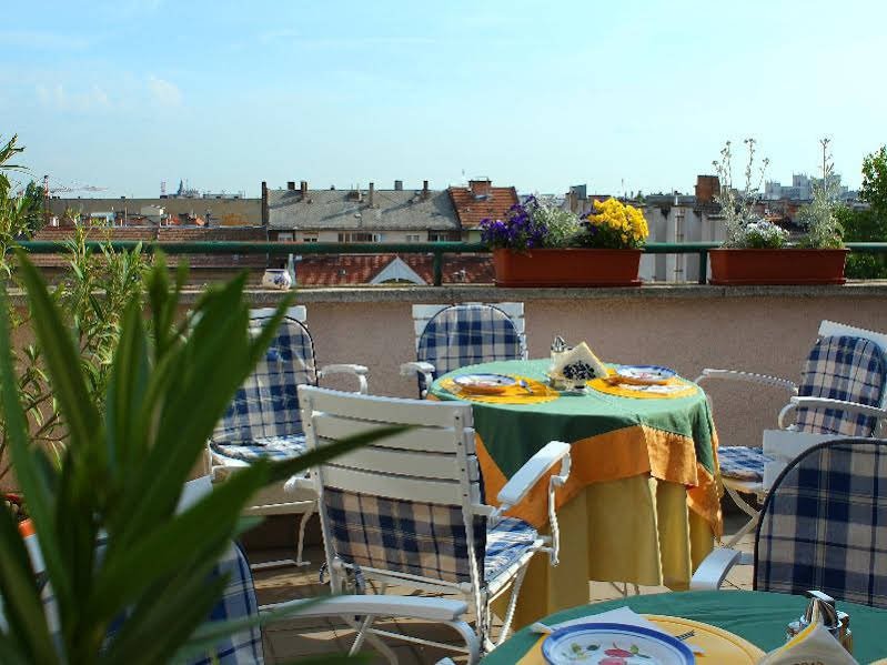 Фото Boulevard City Pension and Apartments