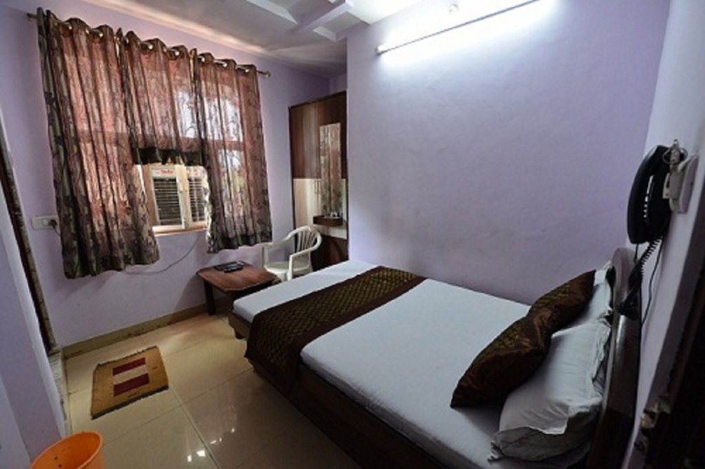 Фото Hotel Mohit Palace