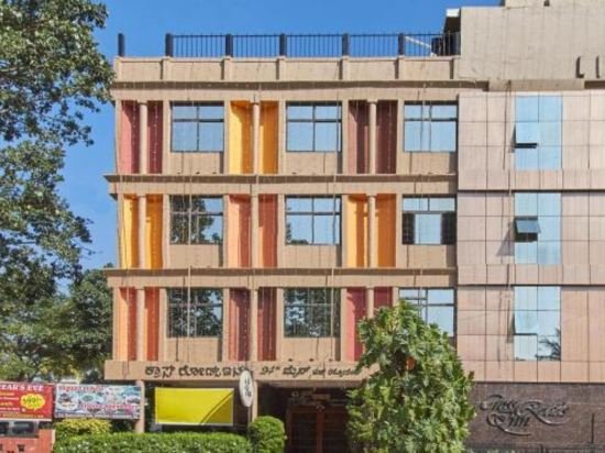 Фото Cross Roads Inn