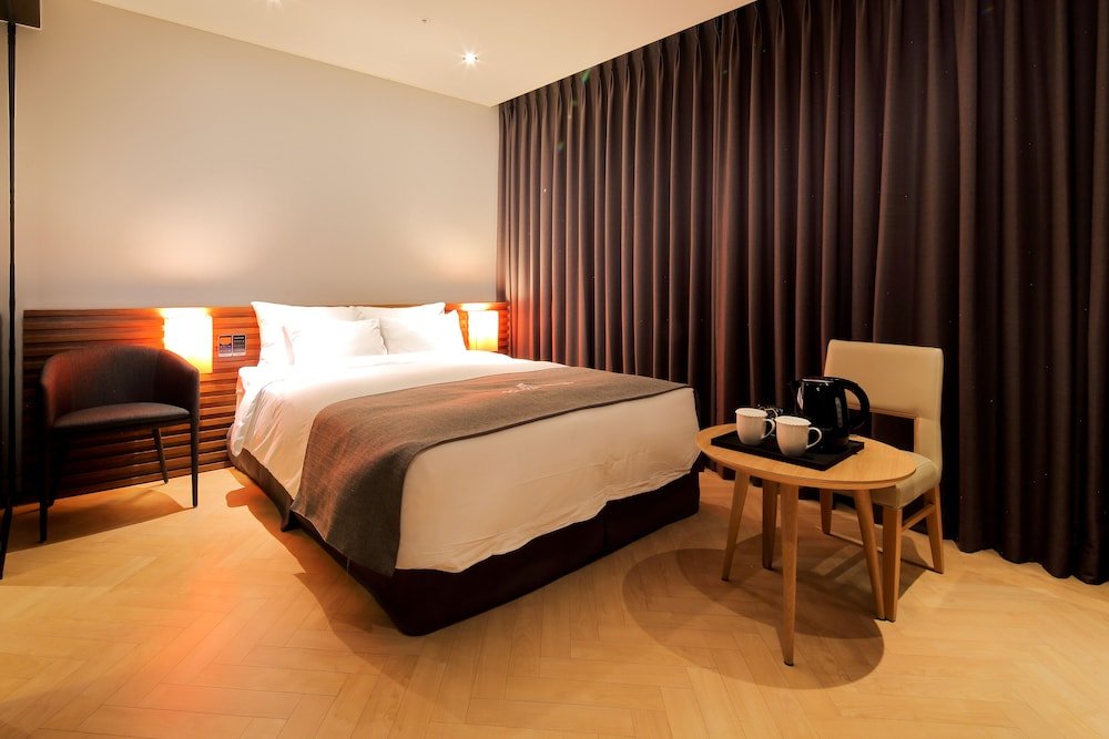 Фото Golden Business Hotel