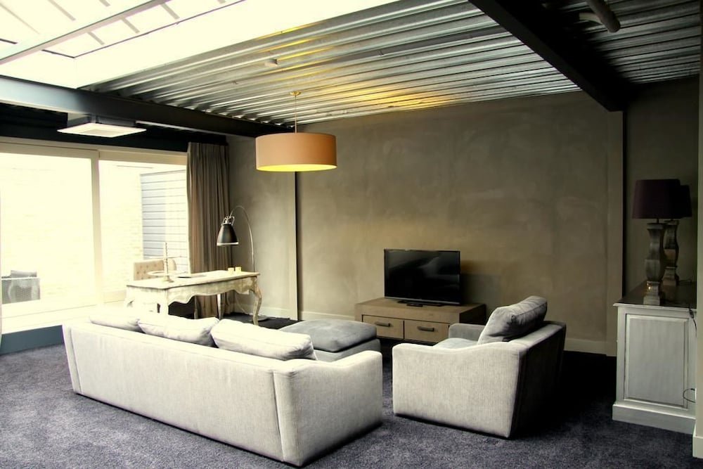 Фото Huis van Bewaring