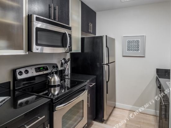 Фото Global Luxury Suites at The White House