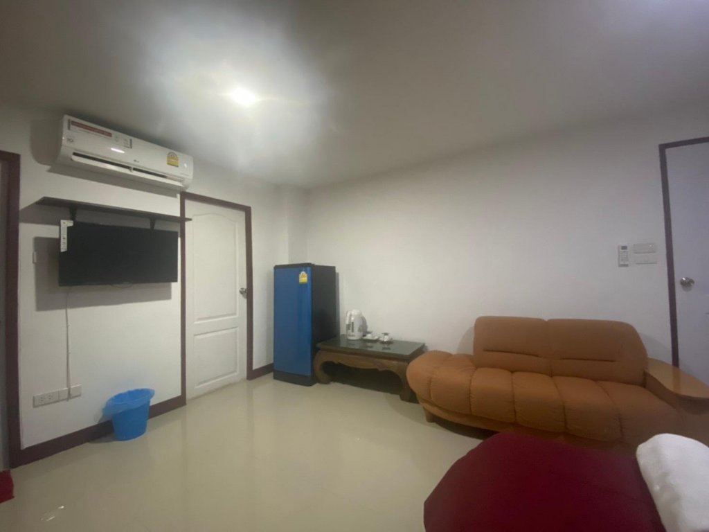 Фото Oyo 1135 Triple A Residence