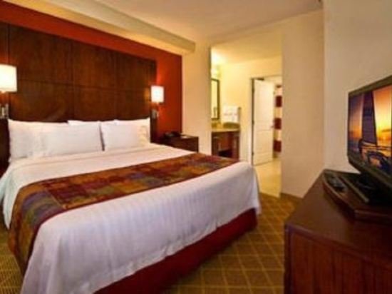 Фото Residence Inn Alexandria Old Town South at Carlyle