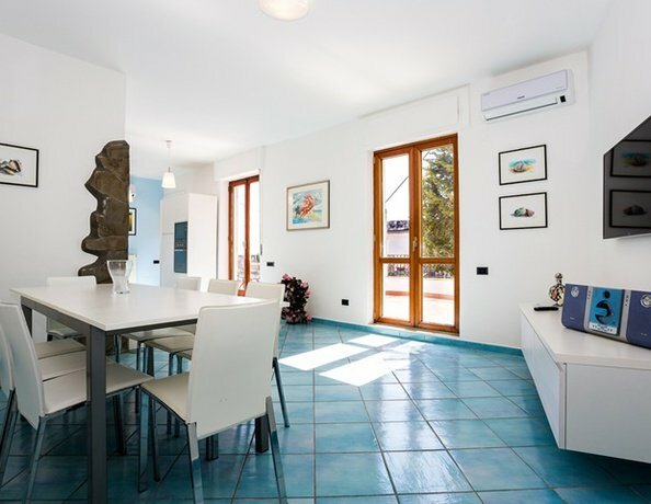 Hotel Villa Bianca 1 with Private Swimming Pool, Campania, photo