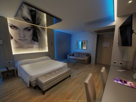 Фото Hotel Camelia