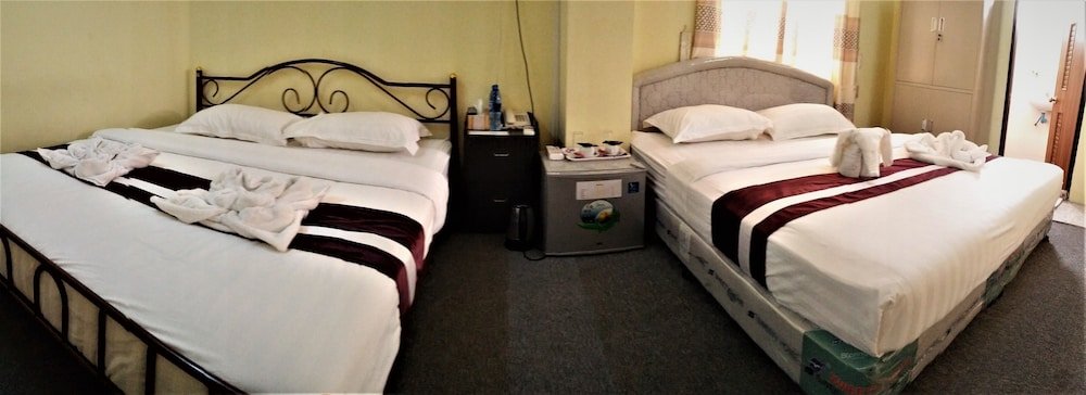 Фото 121 Hotel Yangon