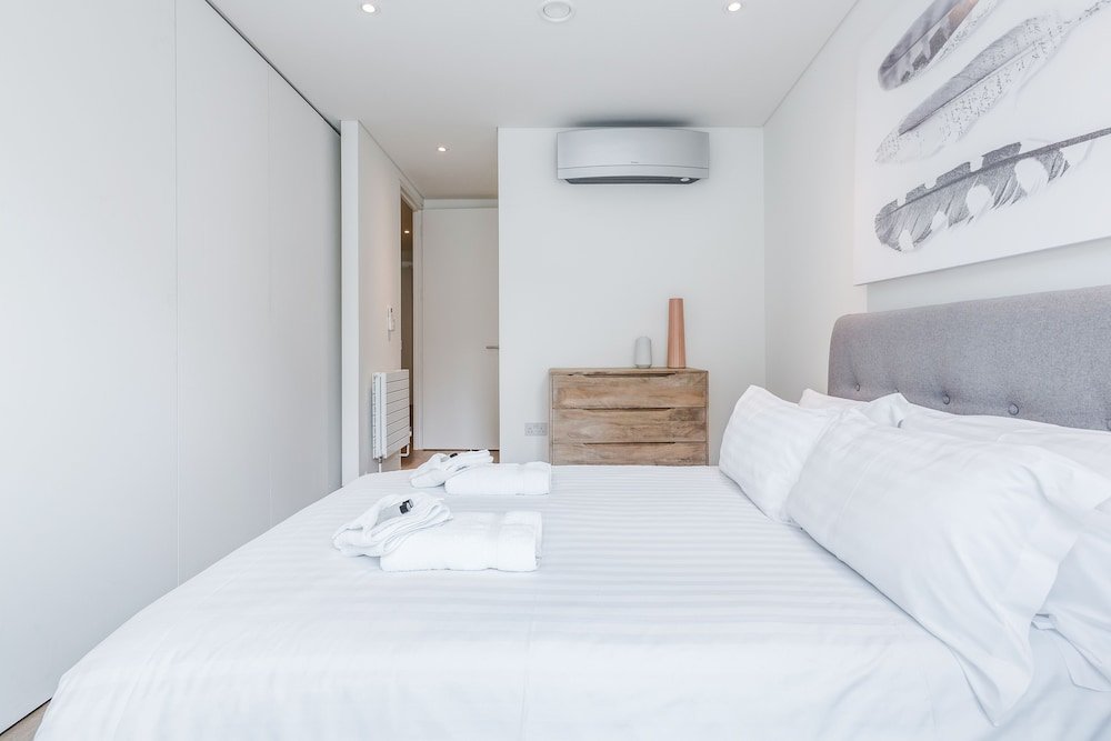 Фото Berwick Street by Q Apartments