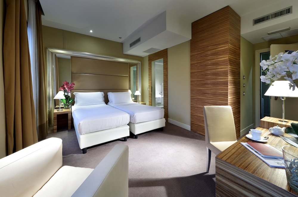 Фото Hotel Saint John