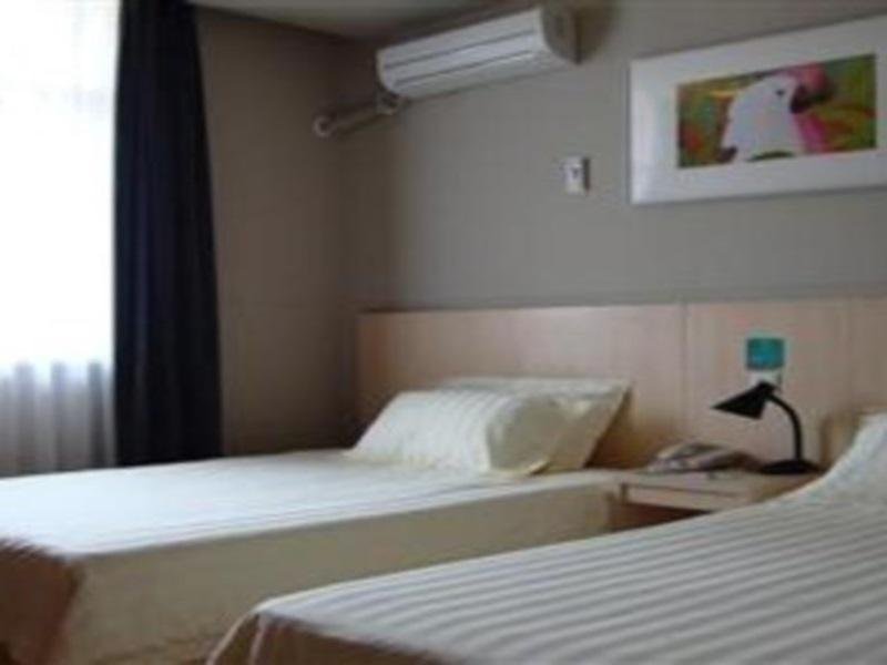 Фото Jinjiang Inn Shenzhen Airport