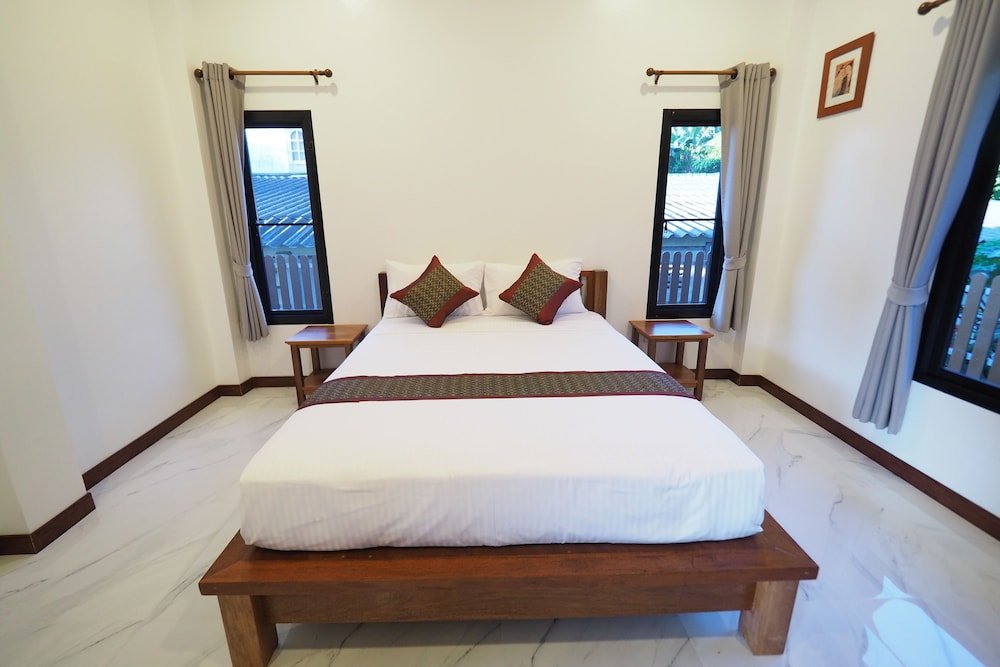 Фото Chanapha Residence