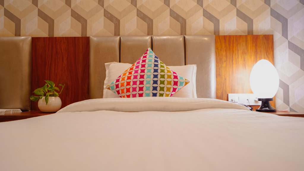Фото Sanskar Prime Hotel