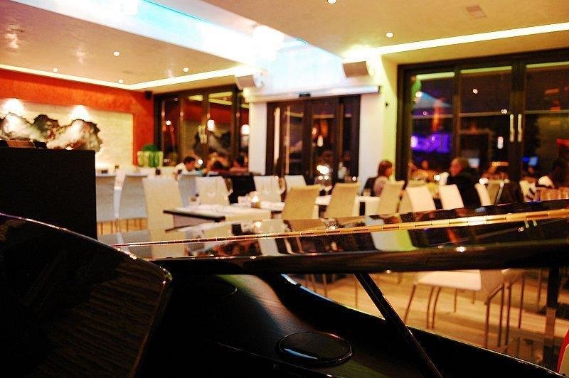 Фото Royal House